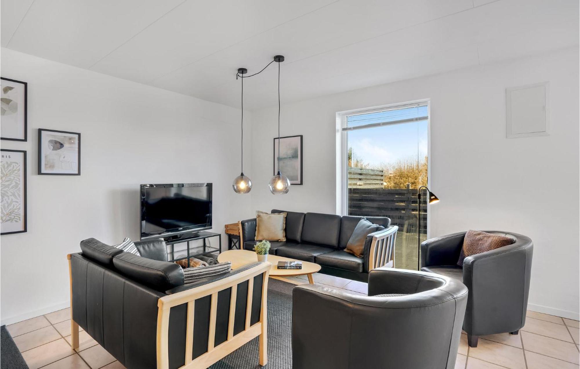 Amazing Home In Hvide Sande With Wifi Bjerregard Экстерьер фото