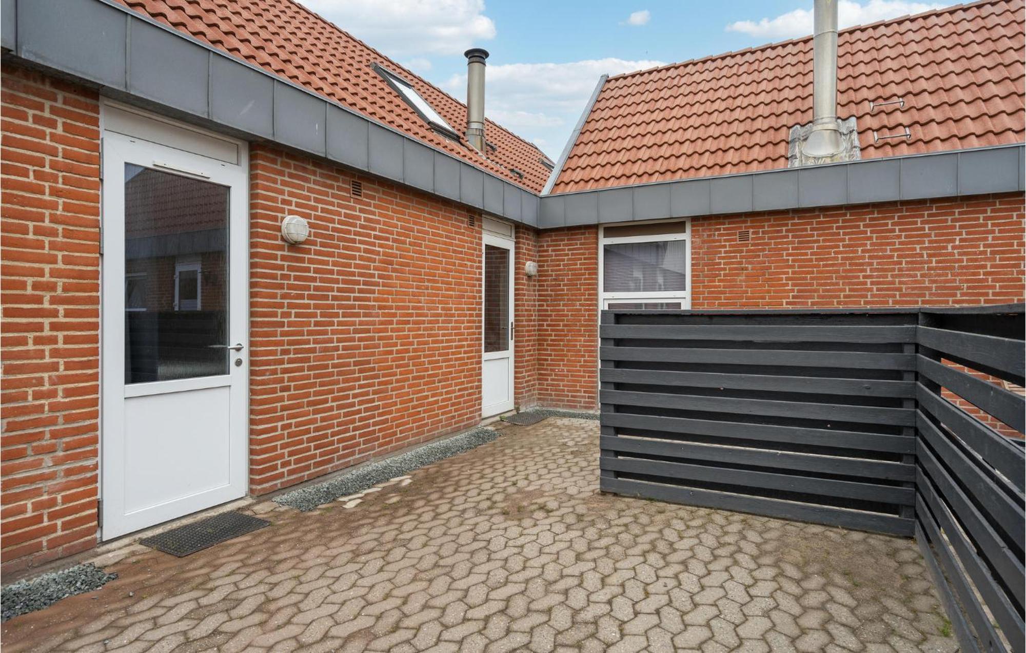 Amazing Home In Hvide Sande With Wifi Bjerregard Экстерьер фото